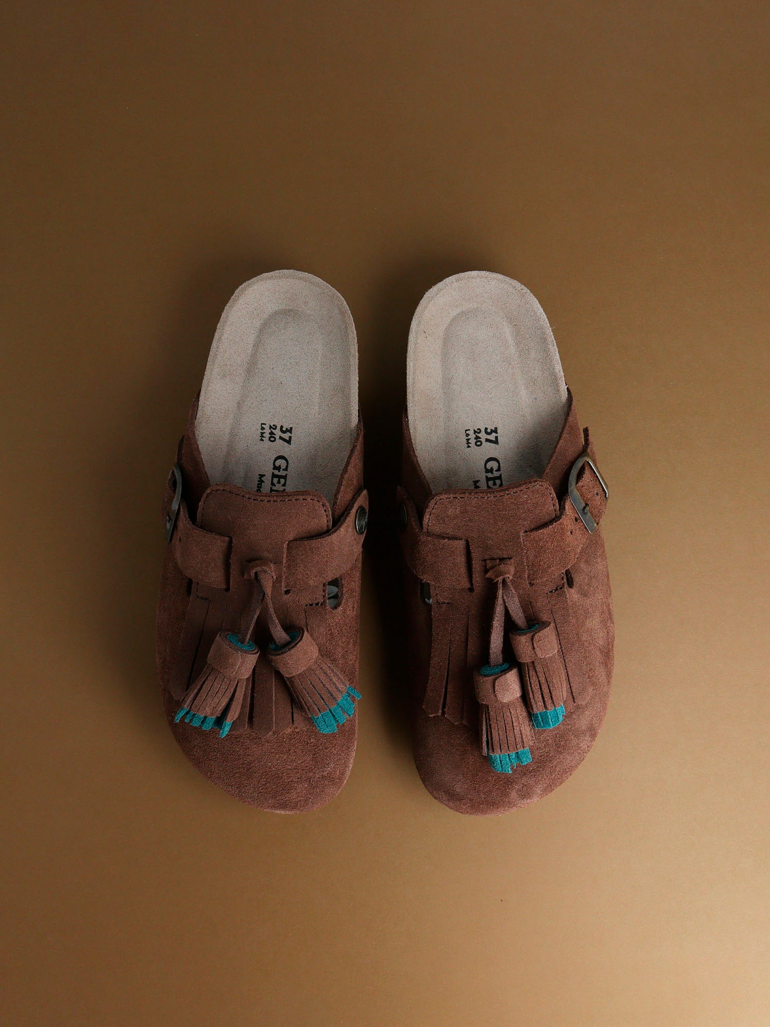 BORA VELOUR BROWN