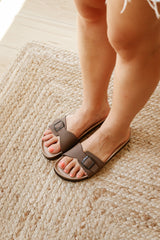 TORONTO VEGAN DARK BROWN